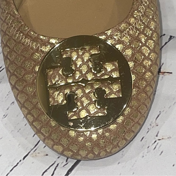 Tory Burch Metallic Gold Snakeskin Effect - Picture 7 of 8